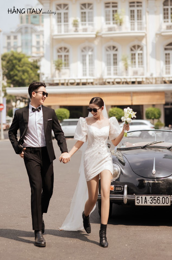 Hằng Italy Studio: Chụp Ảnh Cưới Ngoại Cảnh Đậm Chất Sài Gòn Với Xe Cổ